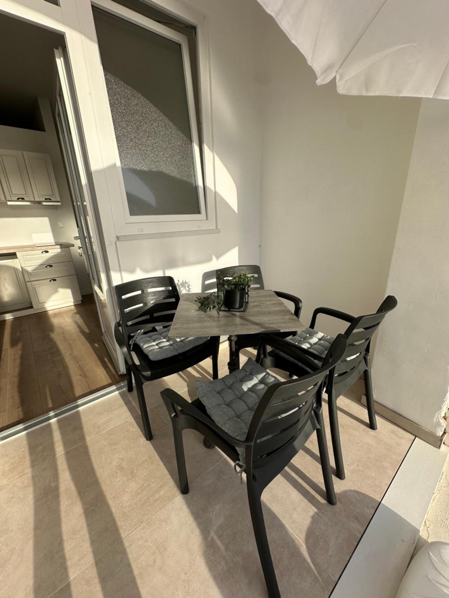 Alac Apartment *