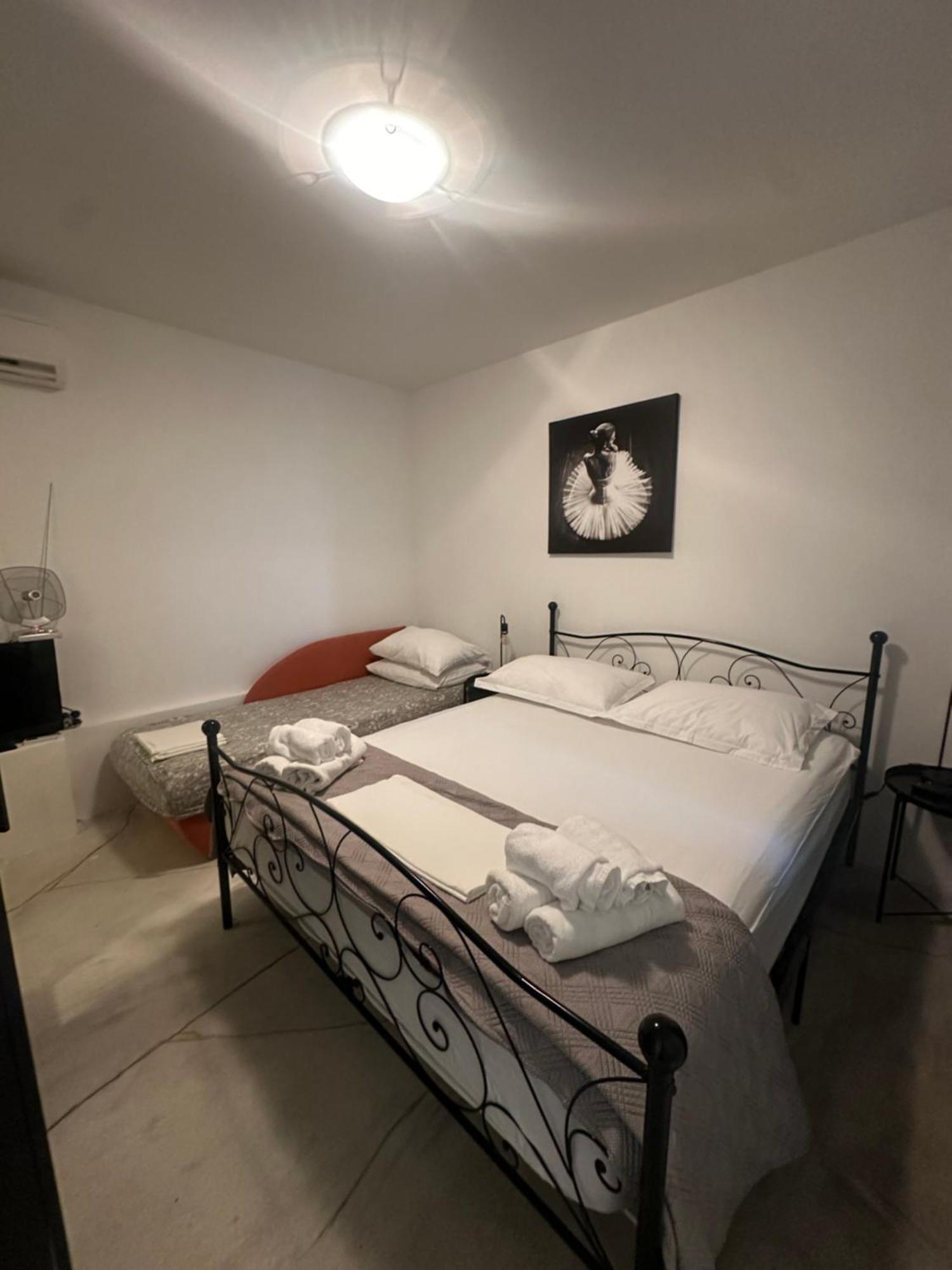 Alac Apartment *