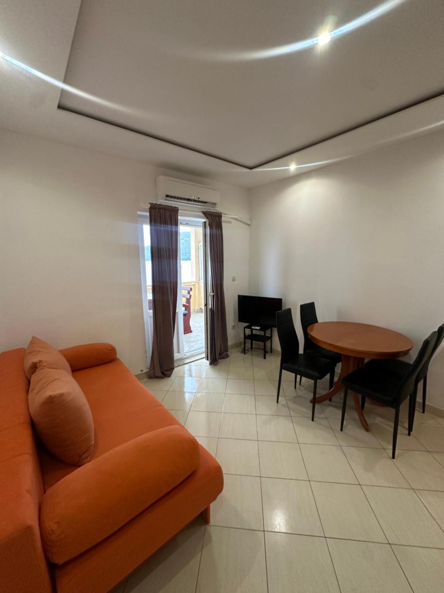 Alac Apartment